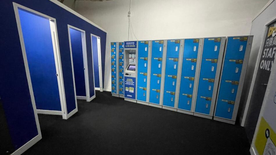 マカオタワー　バンジー　ロッカー